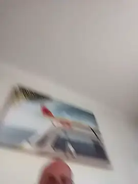 iambradz online show from March 5, 5:40 am