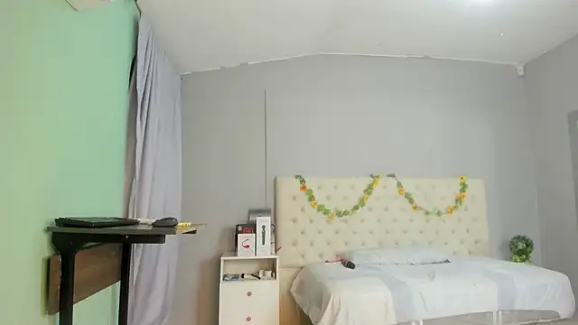 Snapshot of nami_sam01 chatting on February 12, 12:33 pm nami sam01 online show from February 12, 12:33 pm