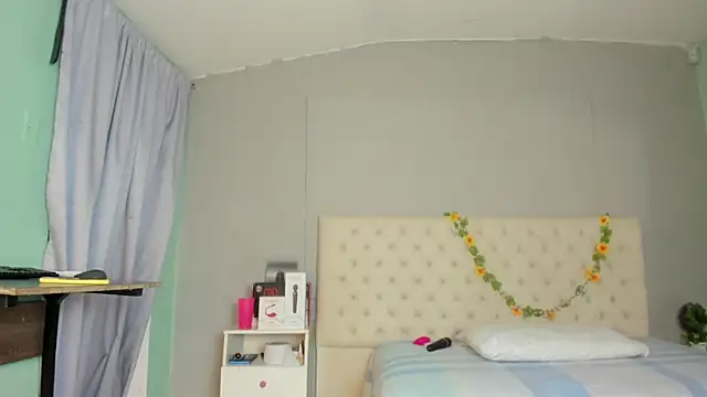 Snapshot of nami_sam01 chatting on February 21, 12:28 pm nami sam01 online show from February 21, 12:28 pm