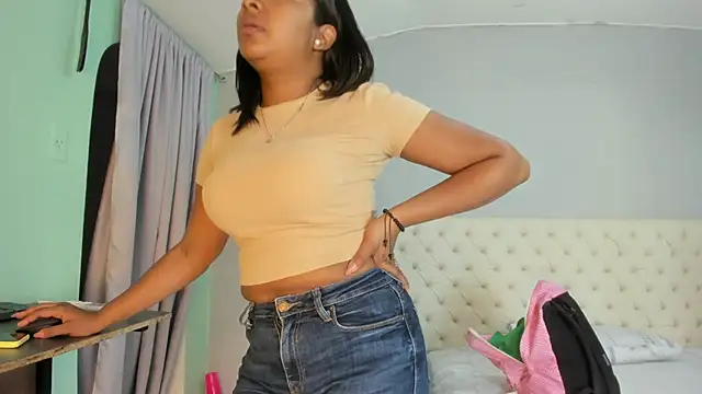 Snapshot of nami_sam01 chatting on March 18, 12:36 pm nami sam01 online show from March 18, 12:36 pm