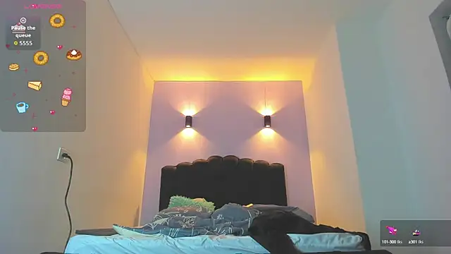 Sofia Clauss  online show from October 3, 6:32 am