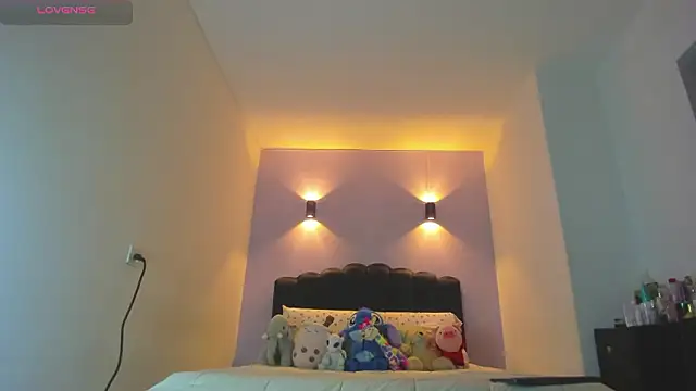 Sofia Clauss  online show from March 6, 4:42 am