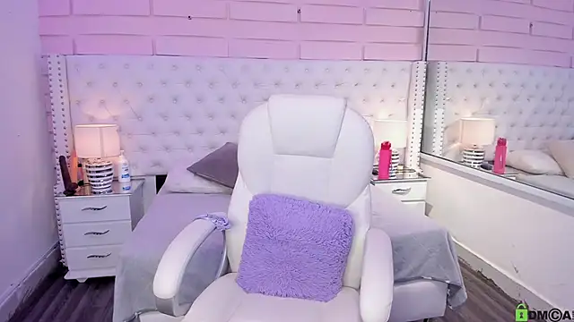 Snapshot of Yaaky_ chatting on January 10, 2:34 pm Yaaky online show from January 10, 2:34 pm