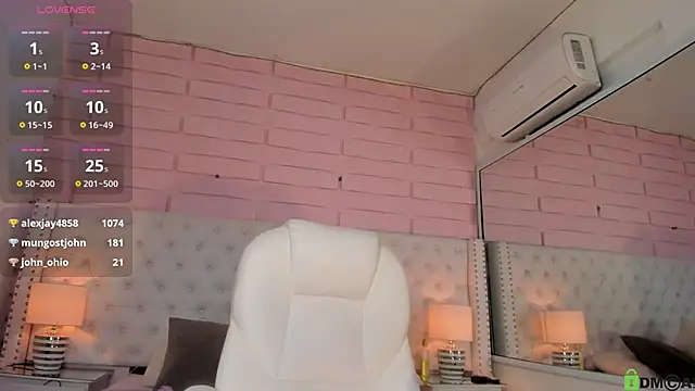 Snapshot of Yaaky_ chatting on February 24, 8:47 pm Yaaky online show from February 24, 8:47 pm