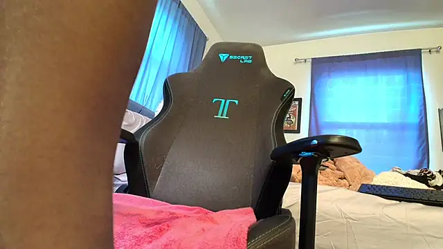 TSCassandraLove online show from March 20, 5:36 pm