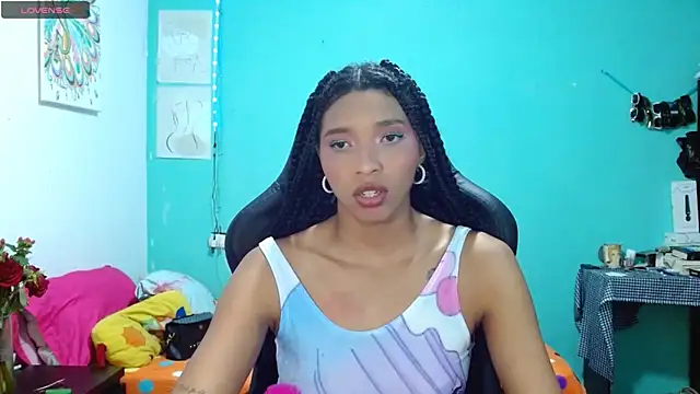 Snapshot of sensitive_brunette chatting on April 8, 12:54 am sensitive brunette online show from April 8, 12:54 am