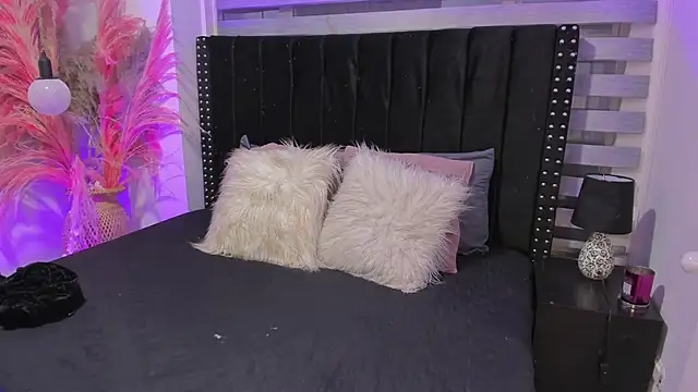 Sofiia-Rubb online show from December 24, 4:22 am