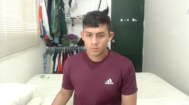 Snapshot of StivMike01 chatting on January 16, 9:40 pm StivMike01 online show from January 16, 9:40 pm