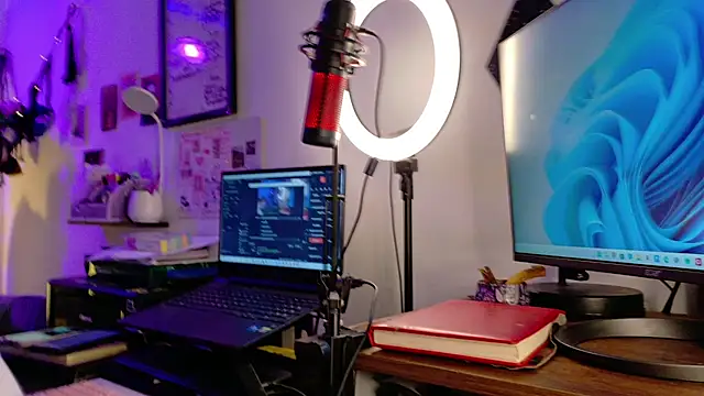 mollyshake1 online show from March 10, 7:02 am