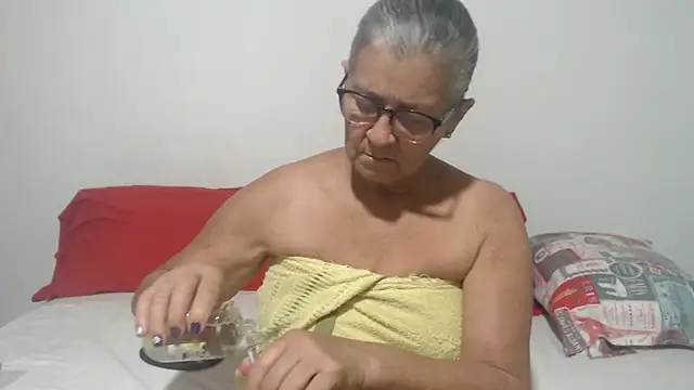 candy mature  online show from January 9, 12:14 am