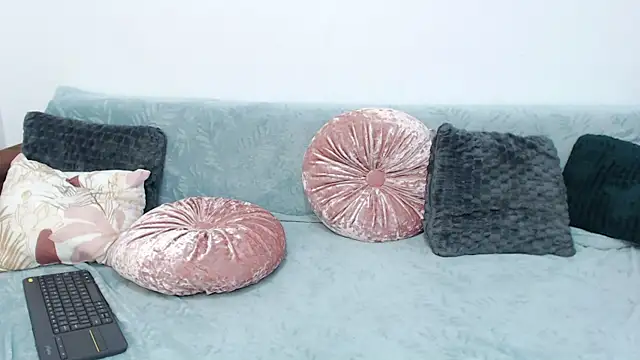 Snapshot of RebecaMur chatting on September 19, 5:02 pm RebecaMur online show from September 19, 5:02 pm