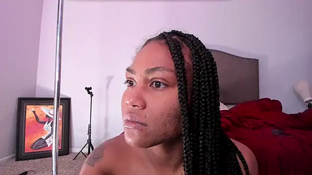 yiauana online show from October 10, 3:33 pm