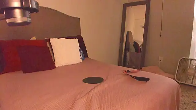 Snapshot of yiauana chatting on April 18, 3:43 am yiauana online show from April 18, 3:43 am