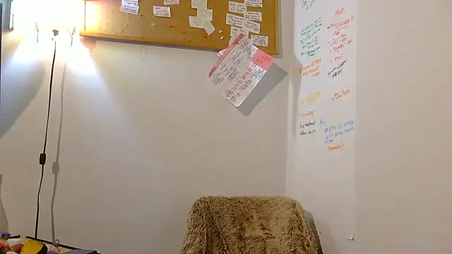 HeyyImHarlowe online show from March 22, 3:52 am