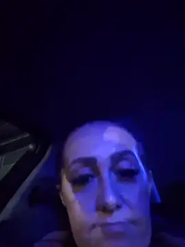 AvaLloyd online show from February 5, 4:25 pm