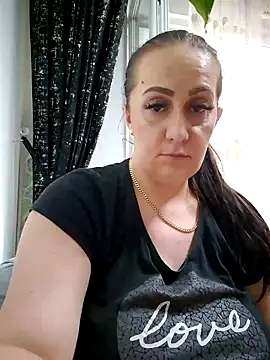 AvaLloyd online show from February 6, 11:43 am