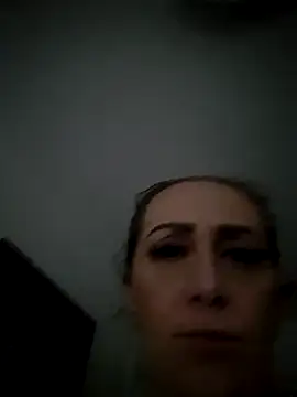 AvaLloyd online show from February 6, 2:48 pm