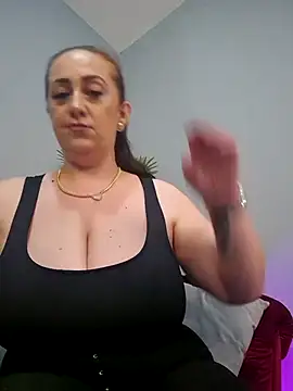 AvaLloyd online show from March 12, 3:46 am