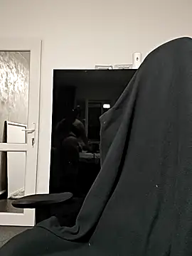 AvaLloyd online show from November 11, 3:50 am