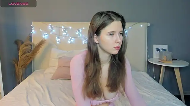 Ameliia castro online show from December 13, 3:05 am