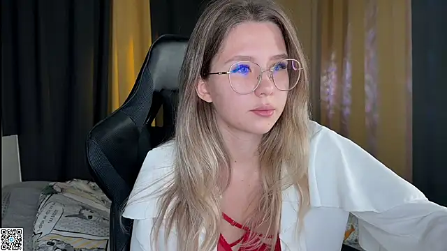 Ameliia castro online show from October 12, 1:37 am