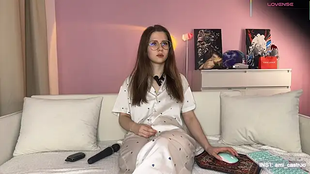 Ameliia castro online show from March 26, 3:23 am