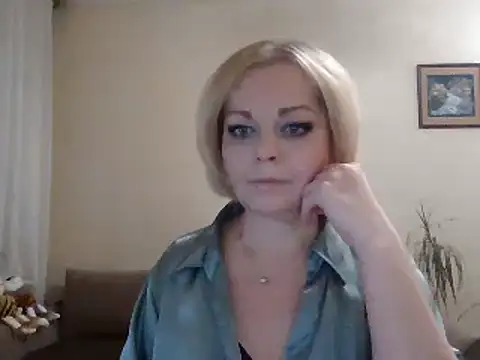 Snapshot of SofiyaPetrova chatting on December 7, 4:14 pm SofiyaPetrova online show from December 7, 4:14 pm