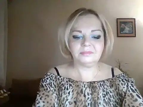 Snapshot of SofiyaPetrova chatting on December 19, 5:18 pm SofiyaPetrova online show from December 19, 5:18 pm