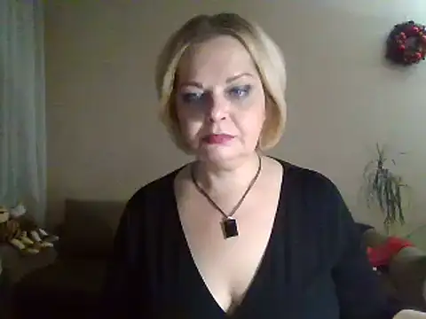 Snapshot of SofiyaPetrova chatting on December 29, 1:45 am SofiyaPetrova online show from December 29, 1:45 am