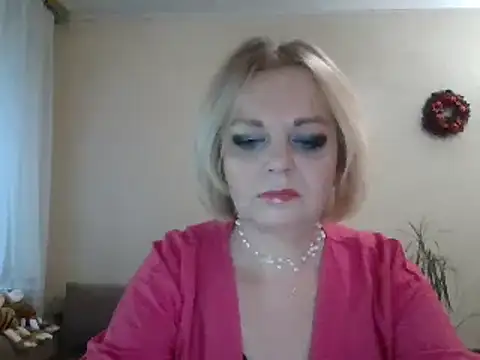Snapshot of SofiyaPetrova chatting on January 10, 1:52 pm SofiyaPetrova online show from January 10, 1:52 pm