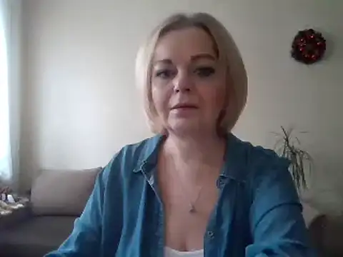 Snapshot of SofiyaPetrova chatting on January 14, 10:27 am SofiyaPetrova online show from January 14, 10:27 am