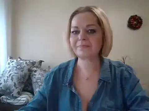 Snapshot of SofiyaPetrova chatting on January 17, 9:17 am SofiyaPetrova online show from January 17, 9:17 am