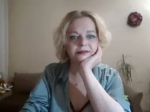 Snapshot of SofiyaPetrova chatting on February 1, 11:16 pm SofiyaPetrova online show from February 1, 11:16 pm