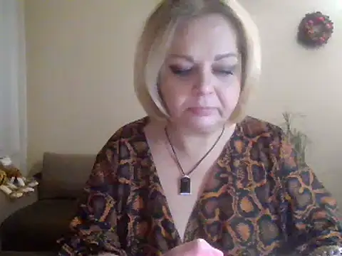 Snapshot of SofiyaPetrova chatting on February 8, 11:02 pm SofiyaPetrova online show from February 8, 11:02 pm