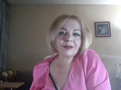 Snapshot of SofiyaPetrova chatting on October 21, 3:35 pm SofiyaPetrova online show from October 21, 3:35 pm