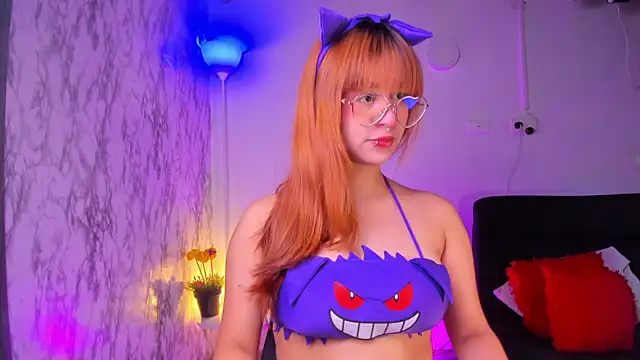 chloe blue online show from November 22, 11:20 am