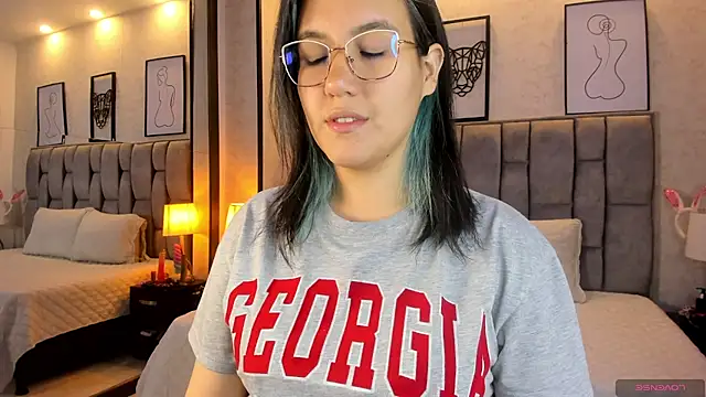 sweet--emily online show from December 4, 9:18 am