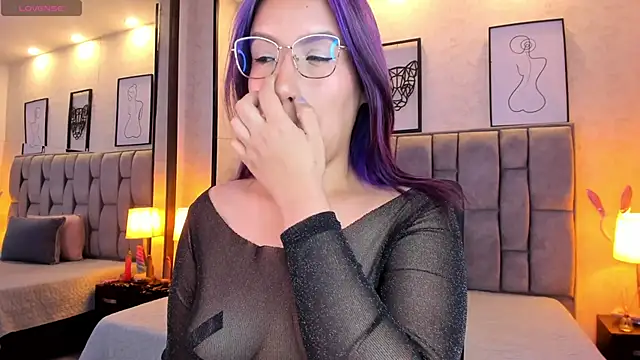 sweet--emily online show from January 18, 7:17 am