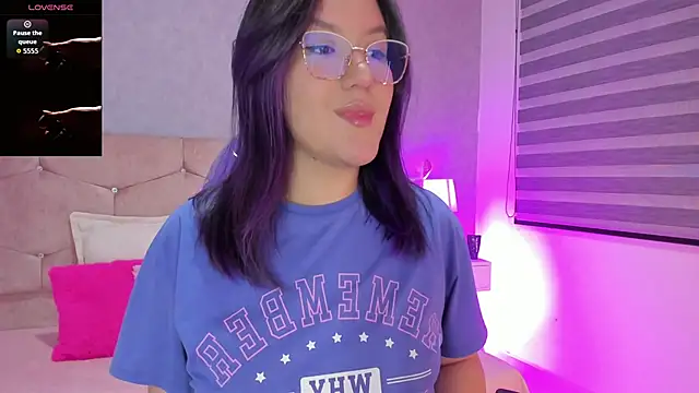 sweet--emily online show from October 1, 3:23 am