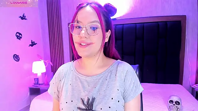 sweet--emily online show from October 30, 4:14 am