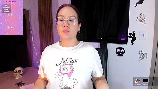 sweet--emily online show from October 31, 3:51 am