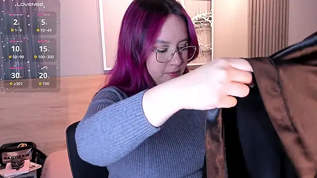 sweet--emily online show from December 23, 4:43 am