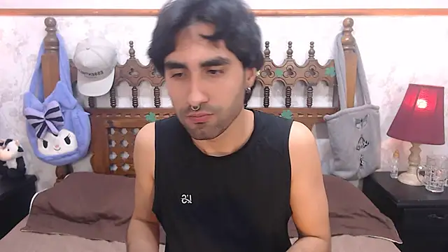 MilanZaire online show from March 18, 1:10 am