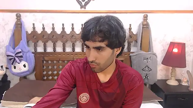 MilanZaire online show from March 18, 11:42 pm