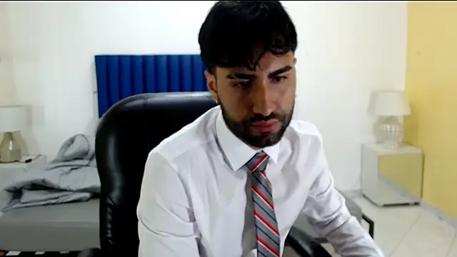 MilanZaire online show from February 9, 8:35 pm