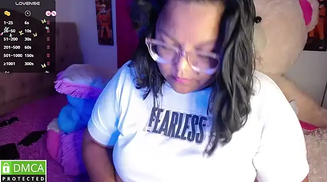 Snapshot of KittyHot20 chatting on February 5, 11:06 pm KittyHot20 online show from February 5, 11:06 pm