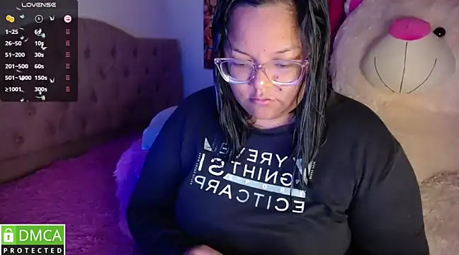 Snapshot of KittyHot20 chatting on February 7, 11:13 pm KittyHot20 online show from February 7, 11:13 pm