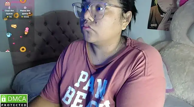 Snapshot of KittyHot20 chatting on March 8, 4:01 am KittyHot20 online show from March 8, 4:01 am