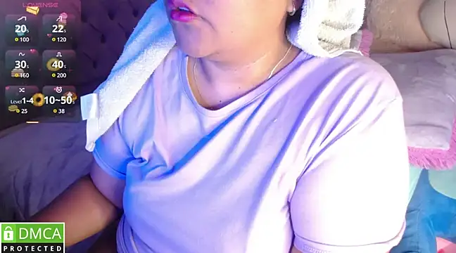 Snapshot of KittyHot20 chatting on March 18, 2:59 pm KittyHot20 online show from March 18, 2:59 pm