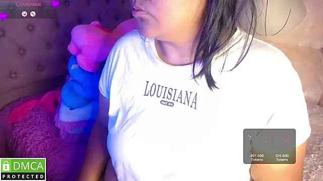 Snapshot of KittyHot20 chatting on December 1, 7:24 am KittyHot20 online show from December 1, 7:24 am